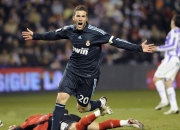 PG Soft Gaming-从边锋到铁闸，马丁内利防守艺术如何铸就马赛逆转皇马之夜