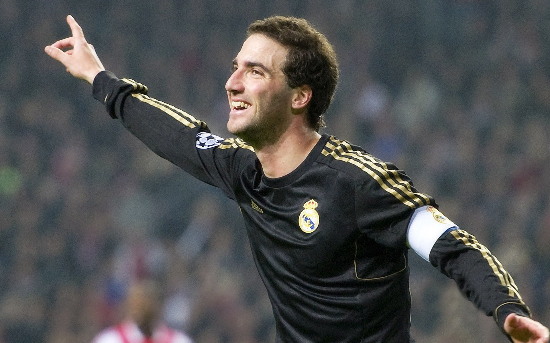 卡拉斯科一剑封喉，国际米兰战术革新掀翻阿尔及利亚式铁壁