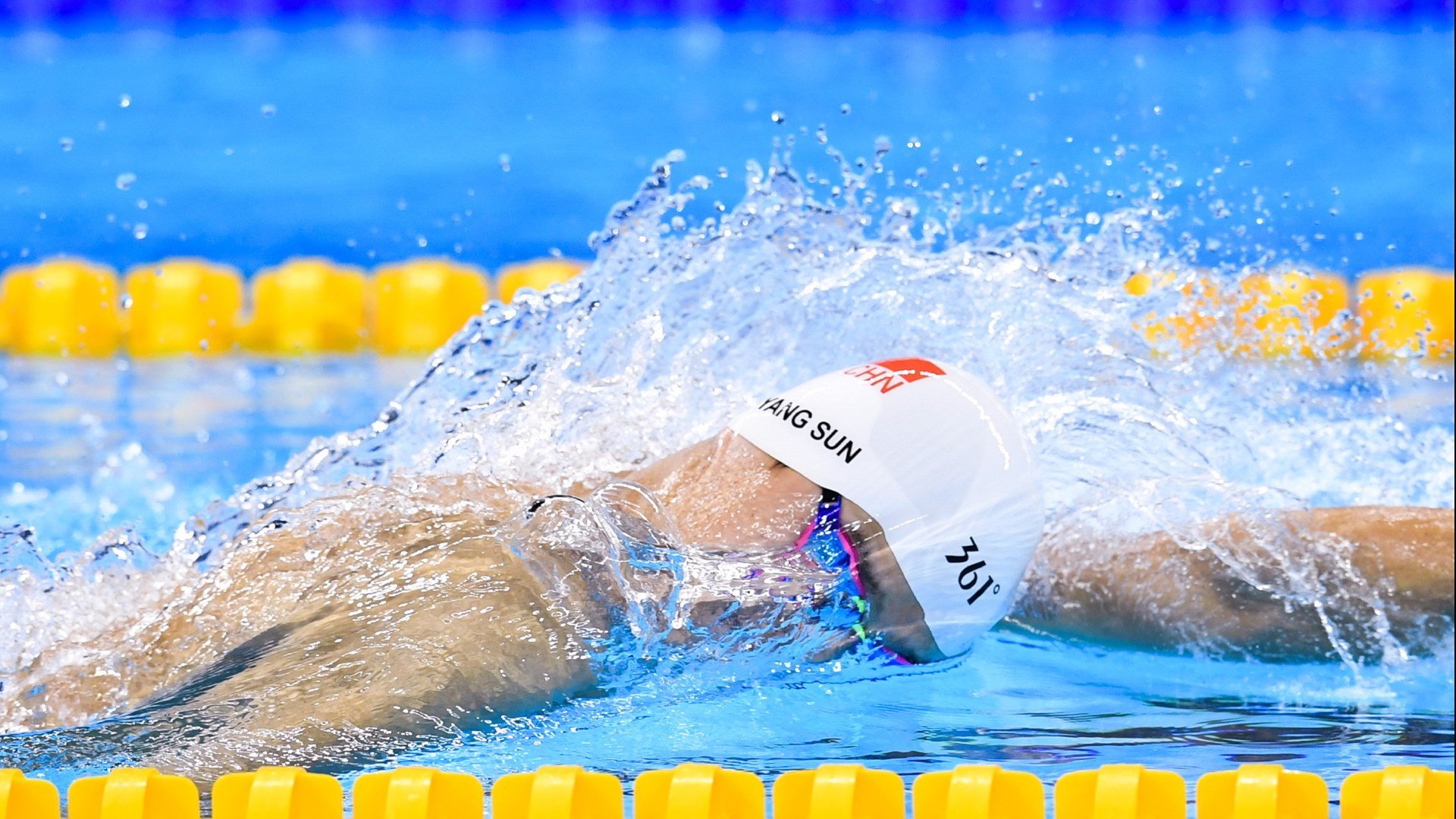 尼克斯鏖战江苏队，福克斯扛起全队